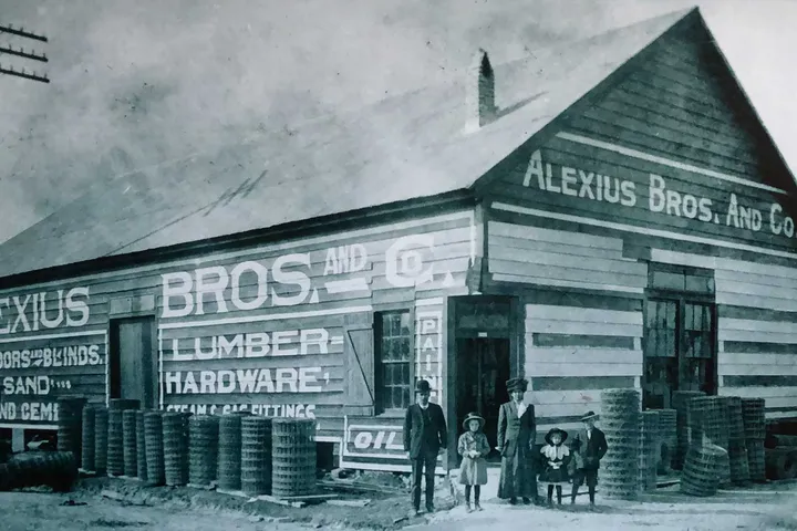 1915: The Alexius family in front of their store. Guido Cintino Alexius bought the building, formerly a gym, in 1915.