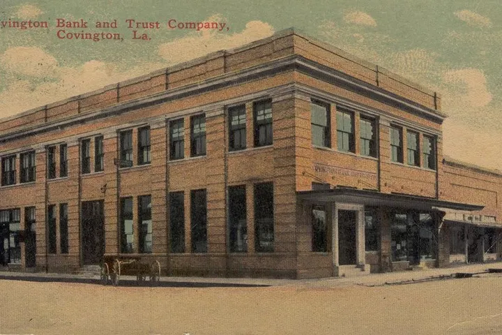 1899: The Bank of Covington, later the Covington Bank and Trust Company, helped fuel economic growth across the parish.